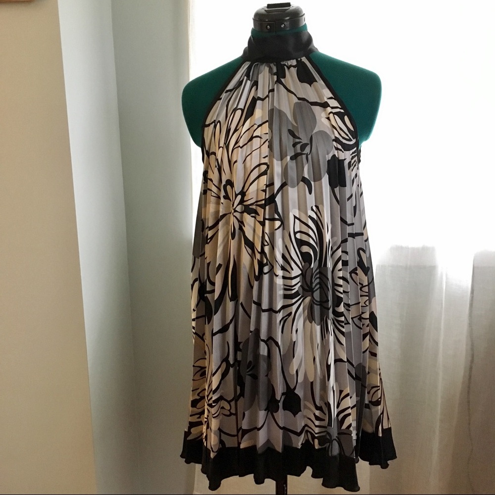 Adorable satin dress perfect for a party!